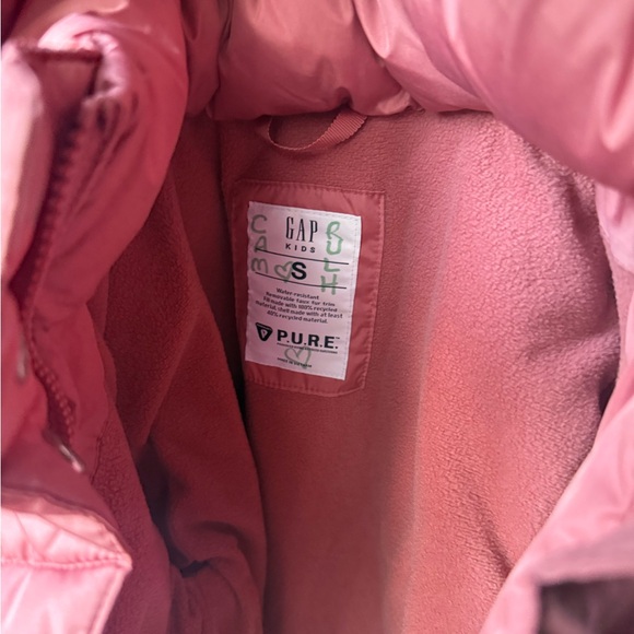 GAP Kids Soft Pink Puffer Jacket - Picture 2 of 7